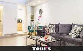 TONI'S Studio Syntagma, 1 min from Metro station